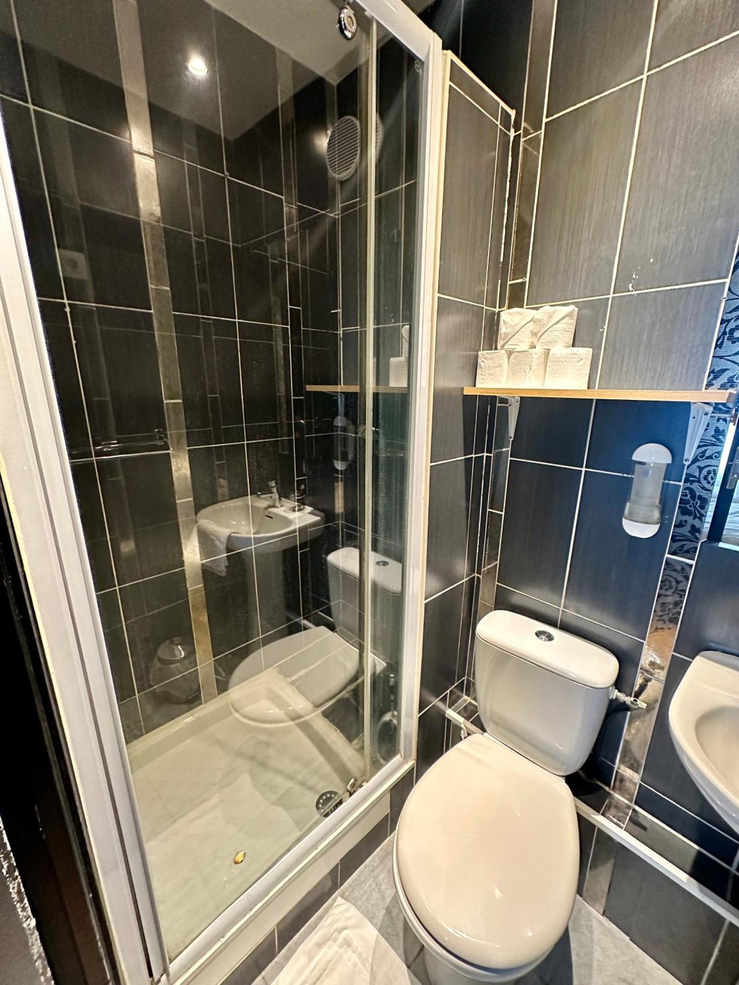 Hotel Victor Hugo Clamart Kültér fotó