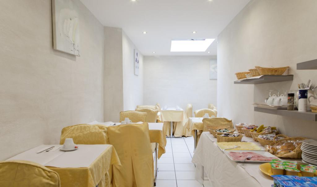 Hotel Victor Hugo Clamart Kültér fotó